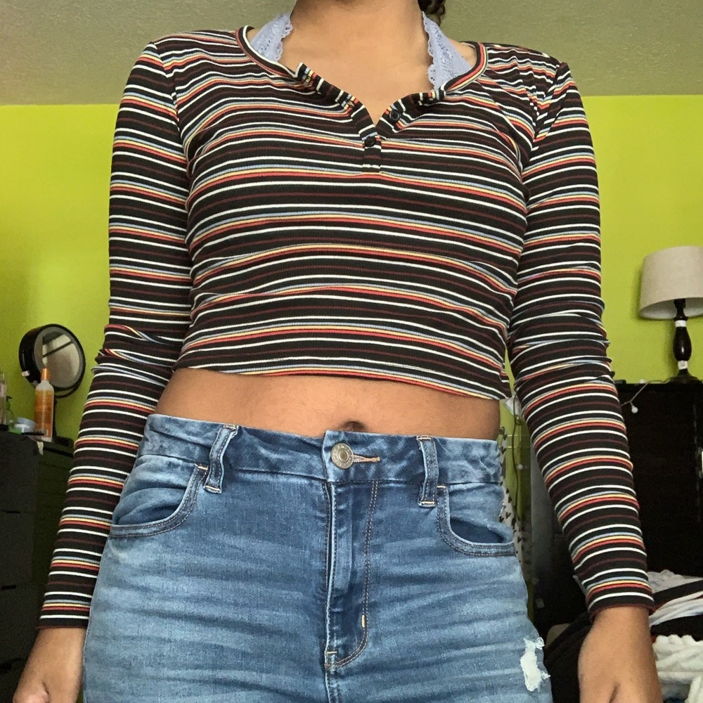 Long sleeve crop top